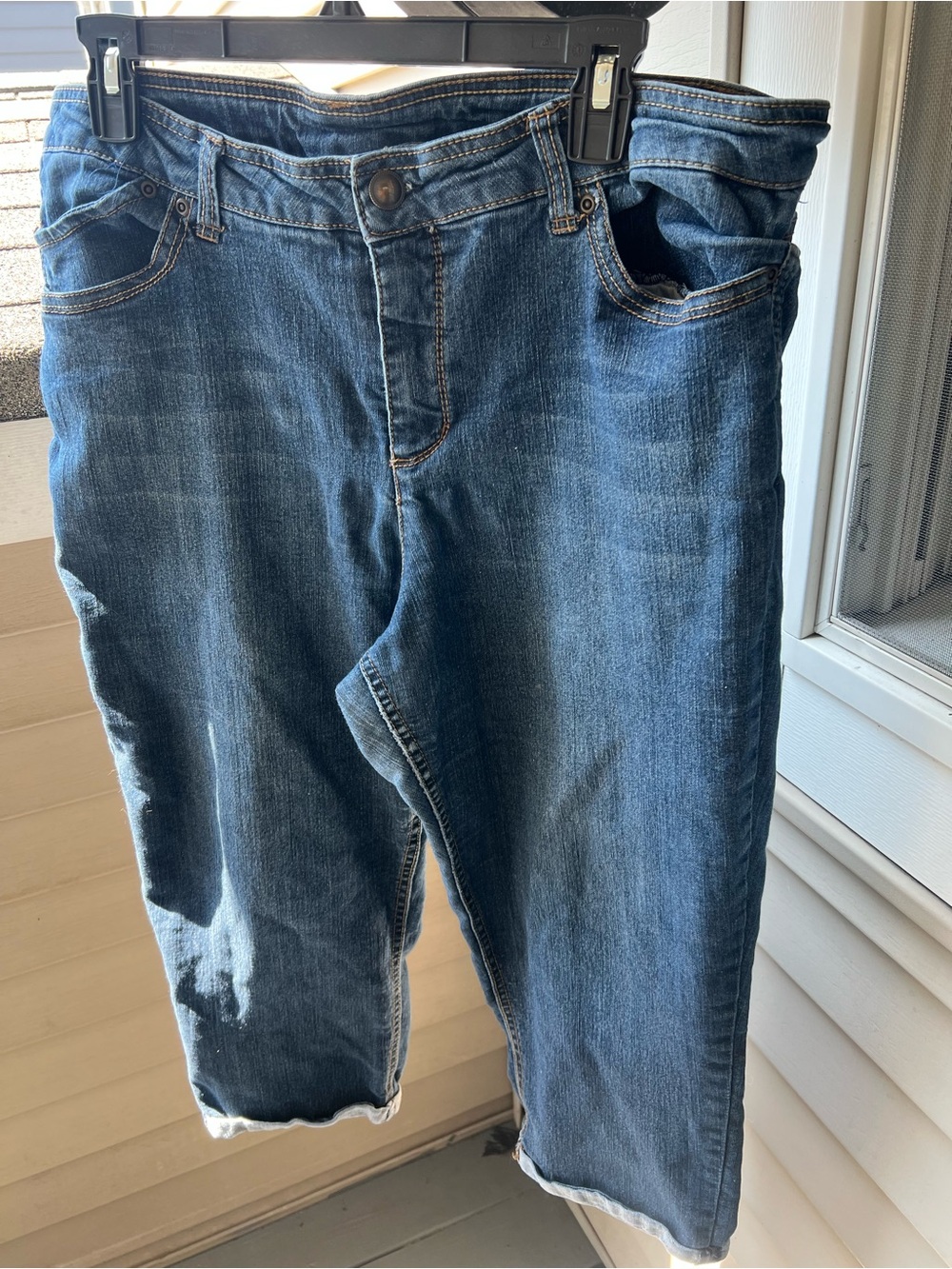 Avenue- Cropped Rolled Bottom Jeans, Plus Size